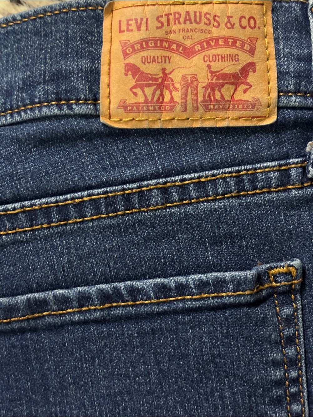 Levi's® Women’s Mid Rise 318 Shaping Wide Leg Jeans Size 29”X 32” - Picture 9 of 10